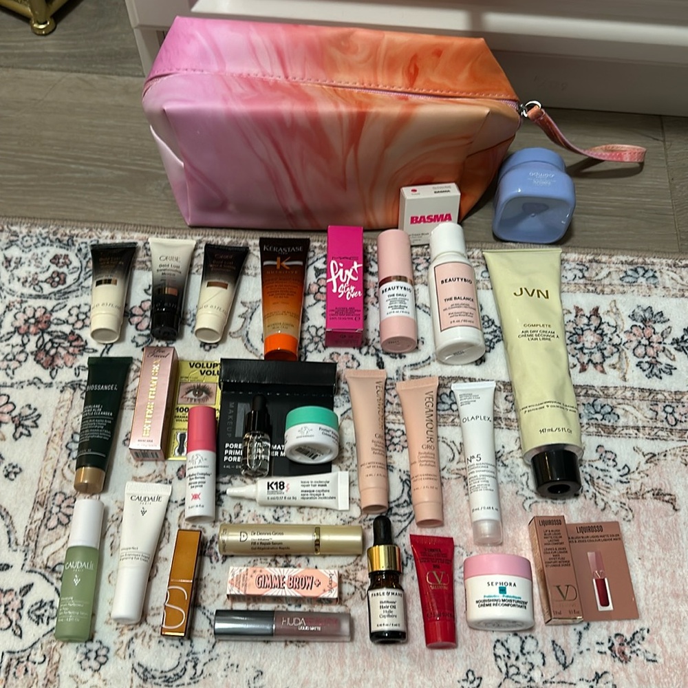 Sephora beauty bundle ( 31 items)